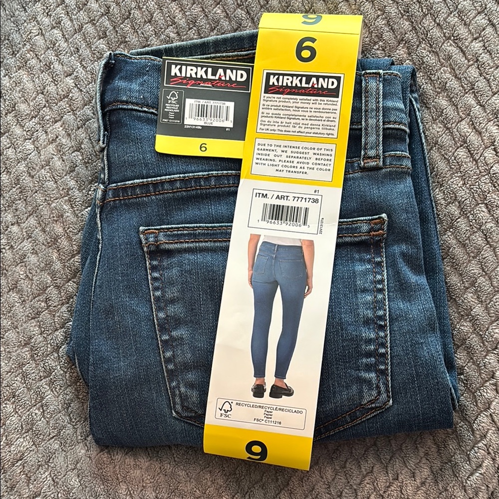 Kirkland Signature Women's Dark Blue Skinny Jeans